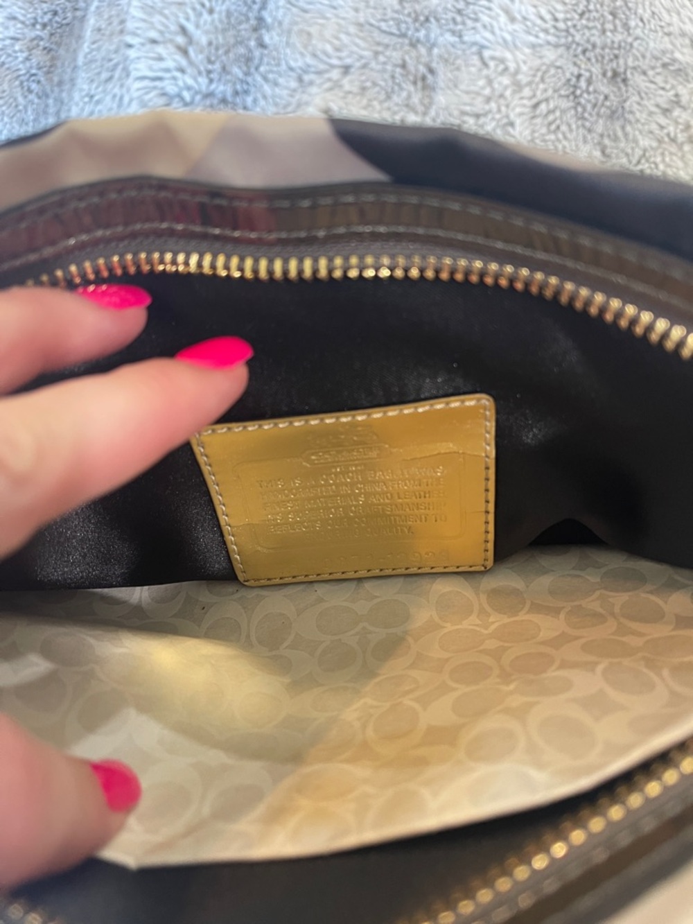 COACH AMANDA FOLDOVER CLUTCH WITH UNBRANDED CHAIN - Picture 7 of 12